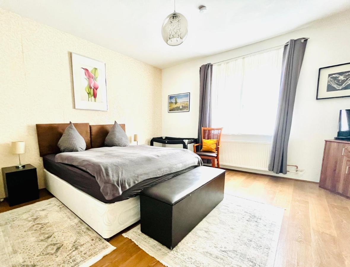 Lovely Apartment Center Of Baden-Baden Esterno foto